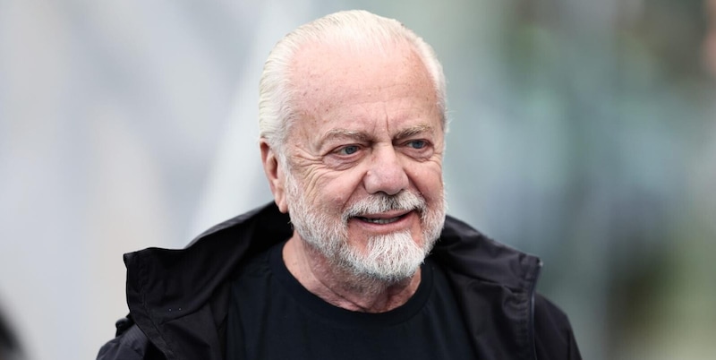 Che c&rsquo;entrano De Laurentiis e Malag&ograve; con Sal Da Vinci? Li accomuna un evento a Pompei