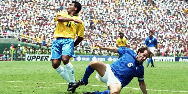 Romario rende omaggio a Baresi con un ricordo da brividi del 1994: "L'avversario pi&ugrave; difficile affrontato in carriera"