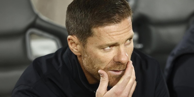 L'incredibile problema di Xabi Alonso al Chelsea: rosa extra large e acquisti senza senso (e senza coppe)