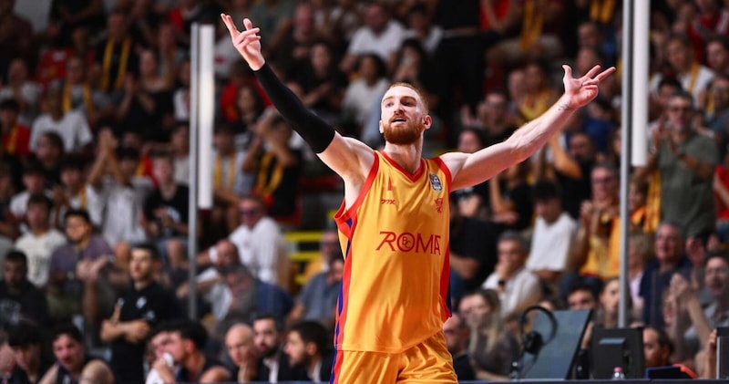 https://cdn.corrieredellosport.it/img/800/600/2026/10/07/091236478-64c26e45-665e-4d41-8150-5054a0009bff.jpg