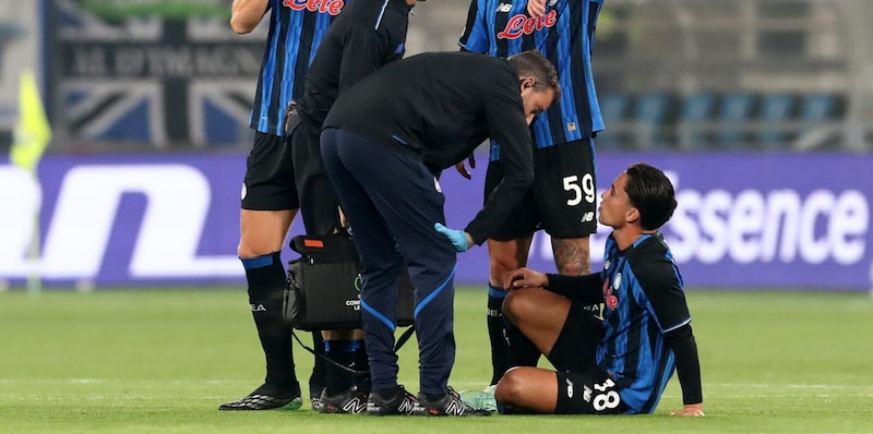 Infortunio Raspadori, star&agrave; fuori due settimane: ancora problemi al bicipite femorale