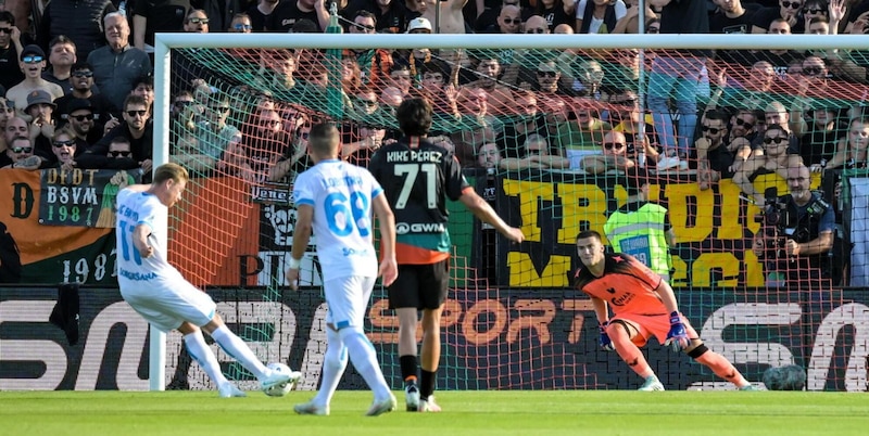 Venezia-Napoli: De Bruyne sbaglia dal dischetto