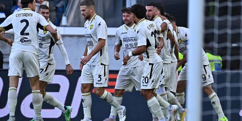 Spettacolo a Bergamo: Atalanta e Frosinone pareggiano 4-4