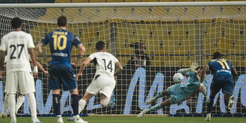 Parma-Udinese: 0-0 al Tardini, Okoye para un rigore a Bernabé