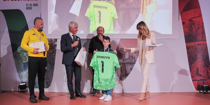 Gesto di lealtà: baby portiere premiato ad Assisi