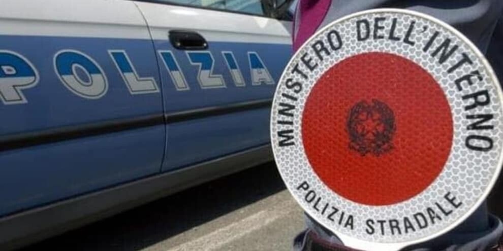 Roma Va A Ritirare L auto Rimossa Con Una Patente Falsa Ma 